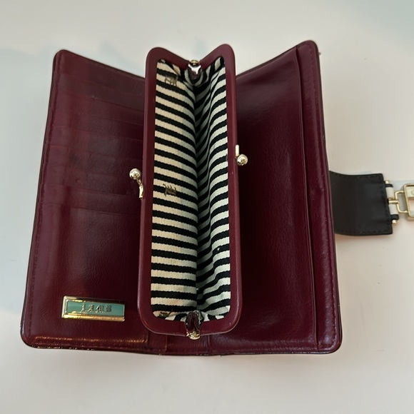 L.A.M.B. Gwen Stefani Bifold Wallet - Picture 3 of 7